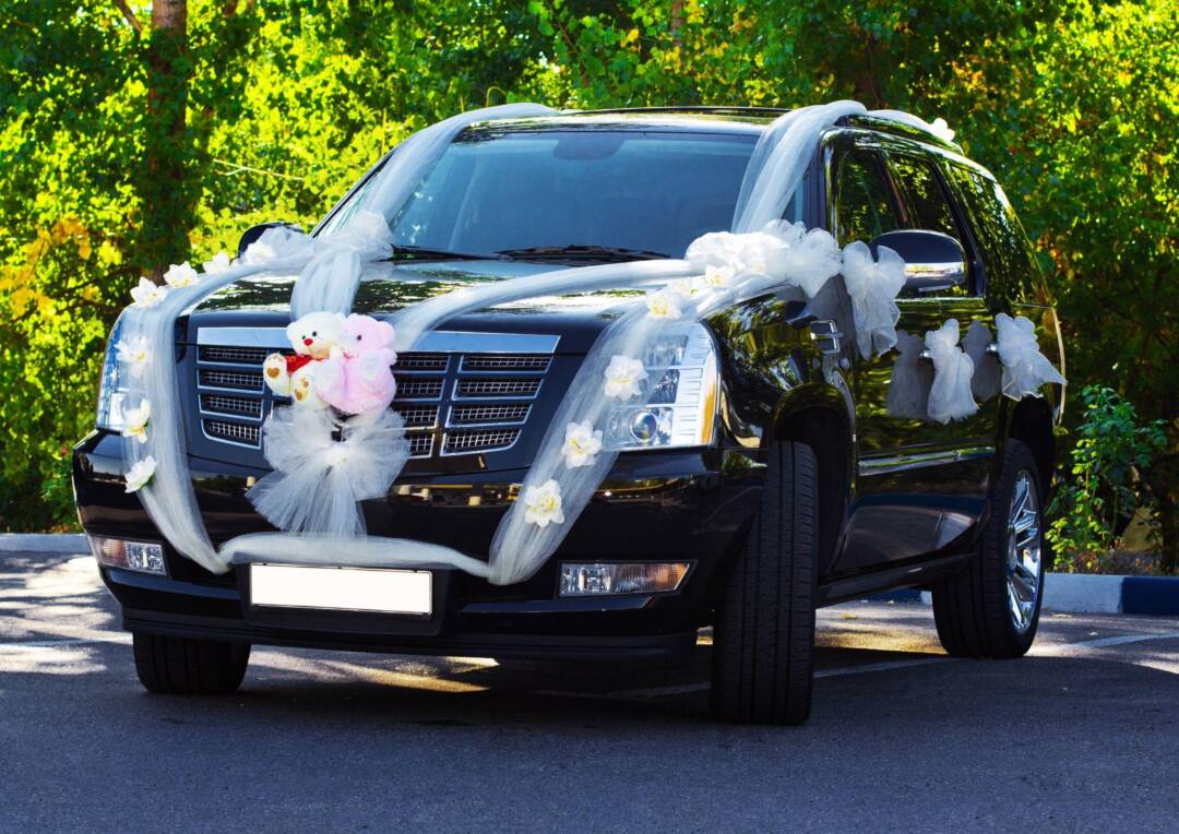 Luxury car designed for wedding image